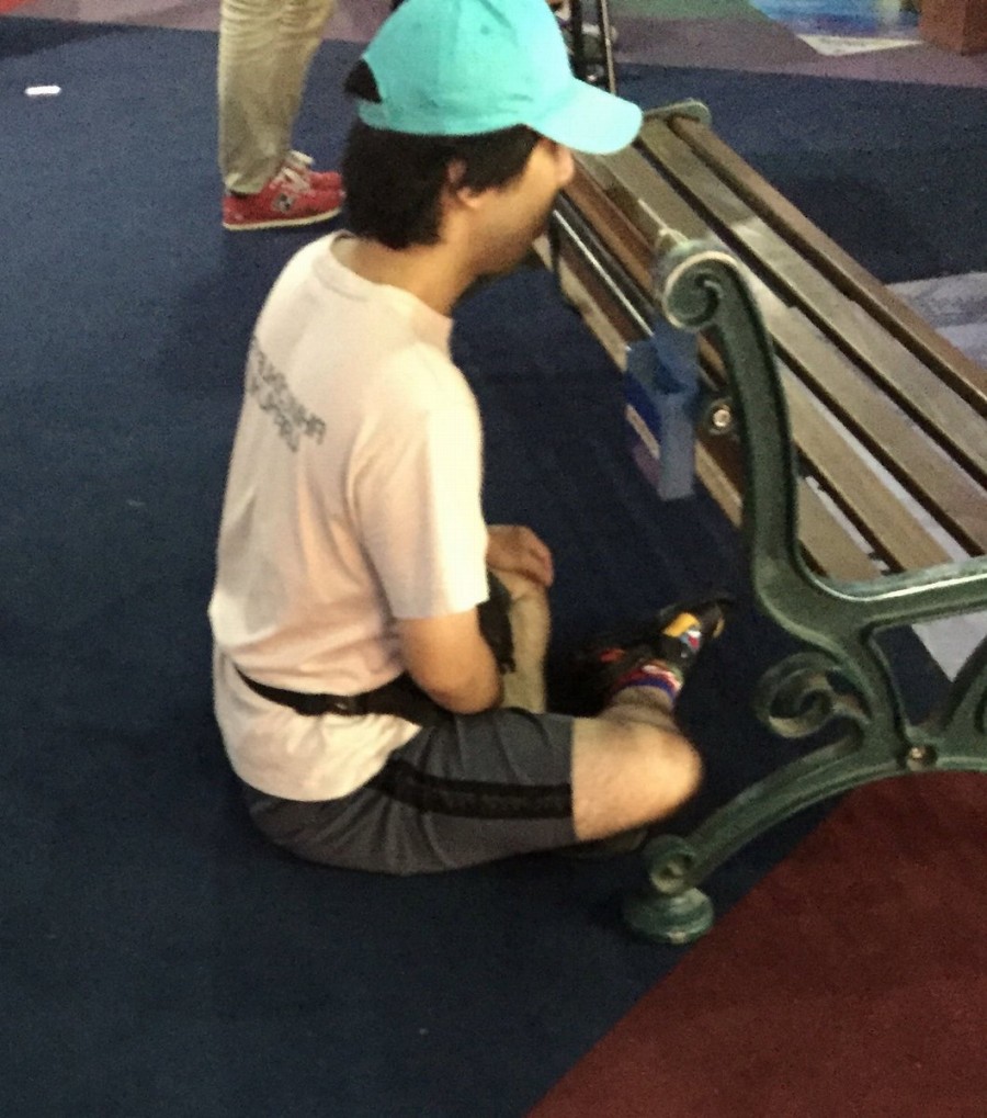 1019