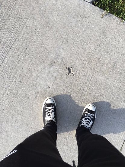 552