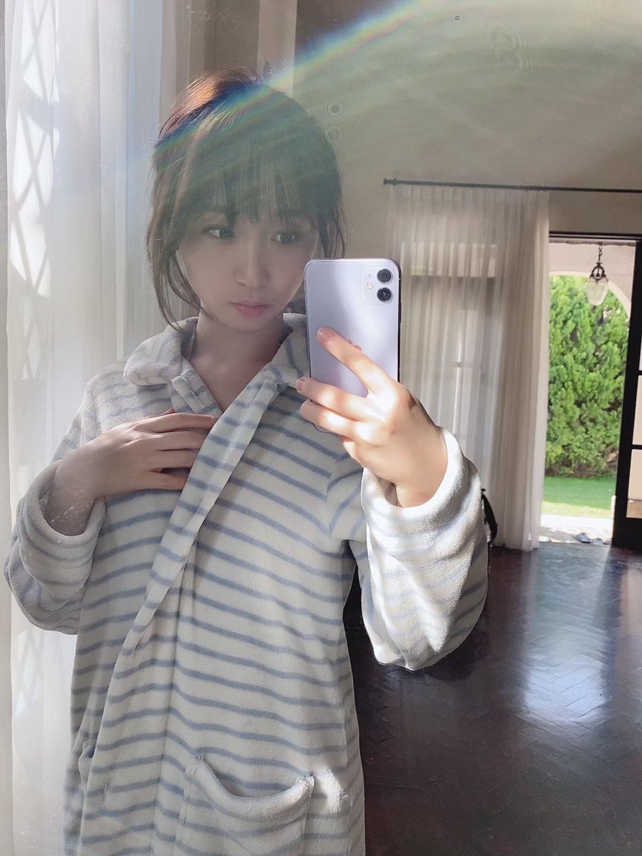 自撮り iPhone 11 white1