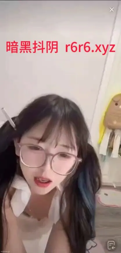 一杯冰可乐@SakshiS55804301のXエロ動画 00:10