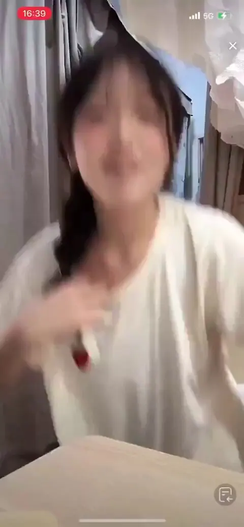 Lindsay Rubio@LindsayRubie873のXエロ動画 00:13