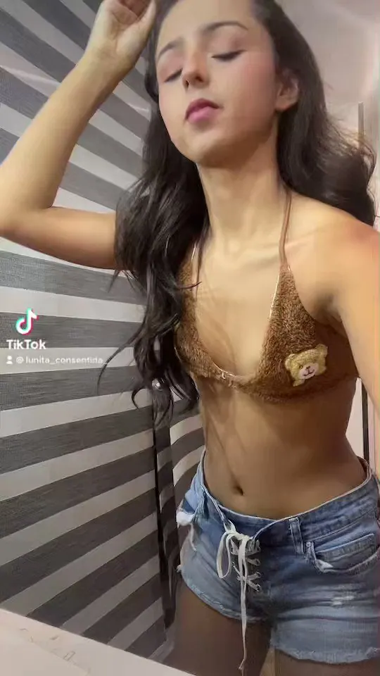 Chofis festivalera 🕺🏽💃🏽@urcuteprincess_のXエロ動画 00:07