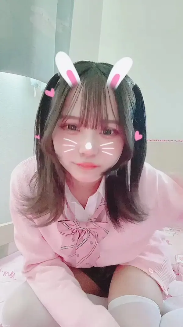 もちべーこん@mo_chi_be_coのXエロ動画 00:56