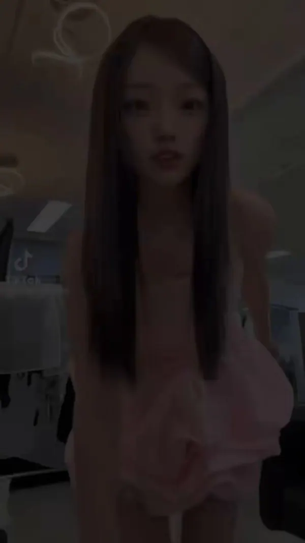 Xエロ動画 02:55
