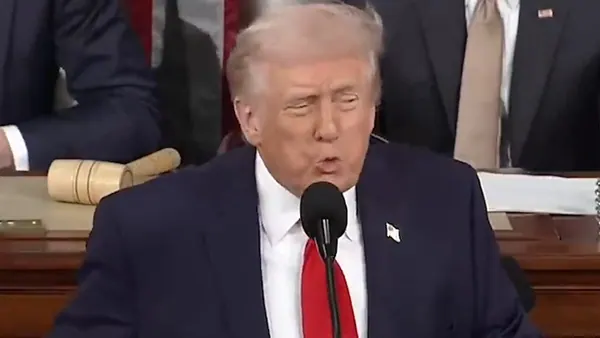 The White House@WhiteHouseのXエロ動画 01:00:18
